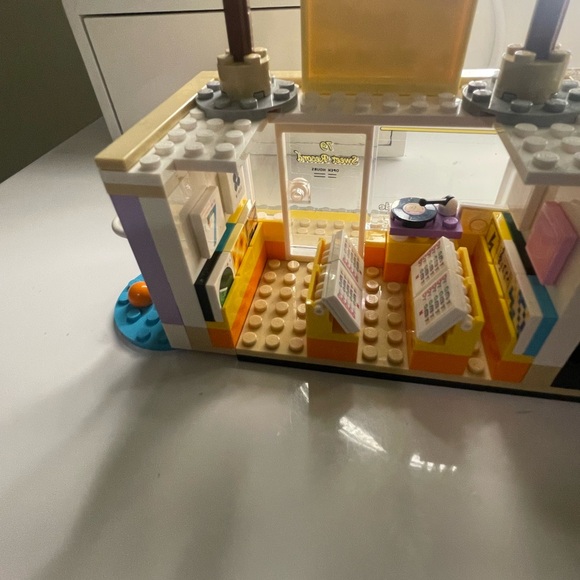 Lego BTS #21339 - Picture 11 of 14